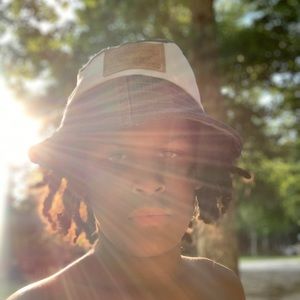 Meet your Posher, Elijah